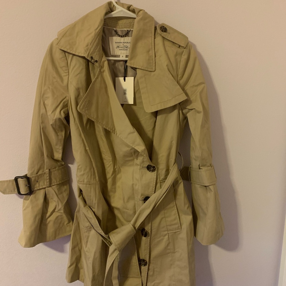 Banana Republic Rain coat - brand new